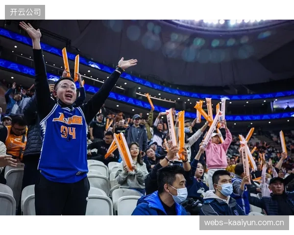 上海久事体育旗下场馆向20余所中小学联办体育课程，将闲置时段转化为青少年“第二课堂”，优化社会体育资源配置